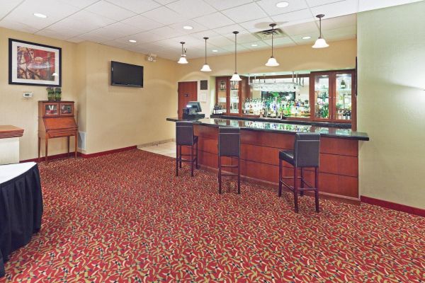 MCM Eleganté Hotel & Suites (Lubbock)